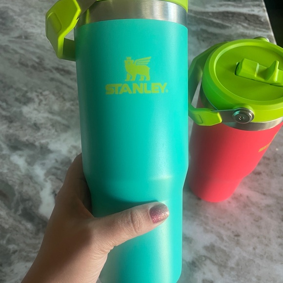 2 Stanley’s - Picture 7 of 12